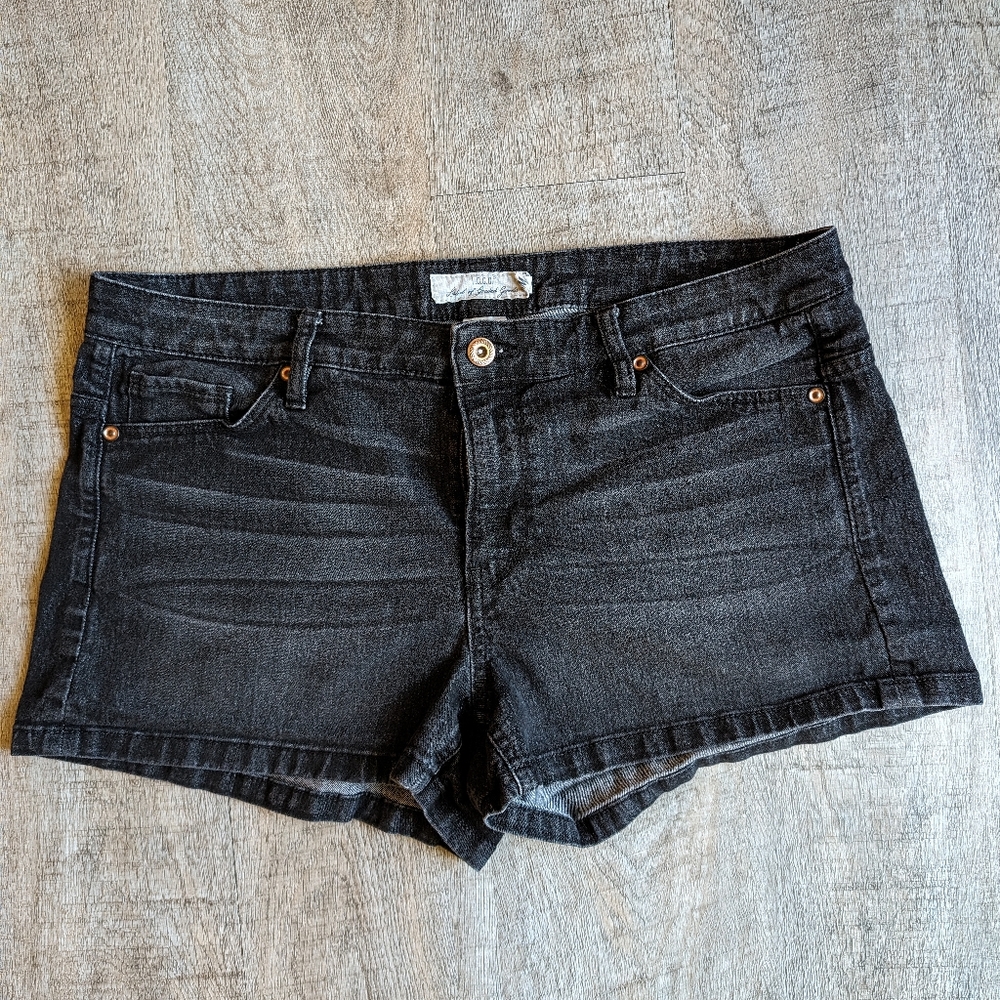 H&M Faded Black Denim Shorts - size 14